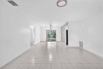 10985 Christopher Ave in Boca Raton, FL - Building Photo - Building Photo