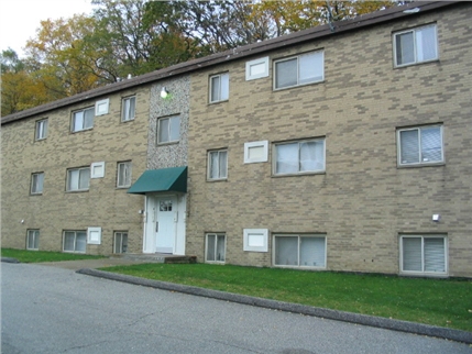 Cliffview Apartment in Cleveland, OH - Foto de edificio - Building Photo