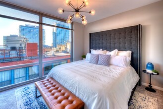 808 S Clark St in Chicago, IL - Building Photo - Building Photo