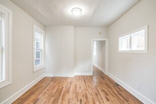 1640 S 56th St in Philadelphia, PA - Building Photo