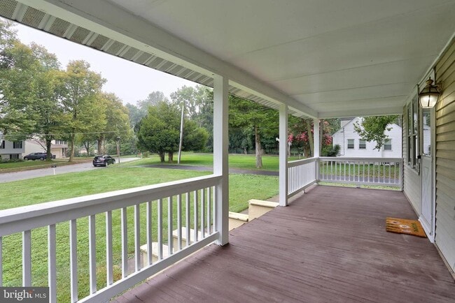 7904 Savage Guilford Rd in Jessup, MD - Building Photo - Building Photo