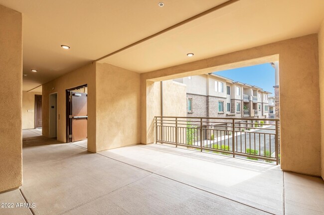 17850 N 68th St, Unit 2145 in Phoenix, AZ - Building Photo - Building Photo