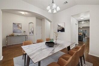 28 Cypress Knee Ln in Austin, TX - Building Photo - Building Photo