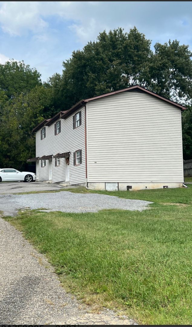 106 Hillbilly Private Dr-Unit -Unit #3 in Bristol, TN - Building Photo - Building Photo