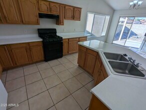 8908 W Highland Ave in Phoenix, AZ - Building Photo - Building Photo