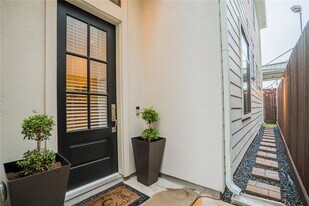 2515 Garrow St in Houston, TX - Building Photo