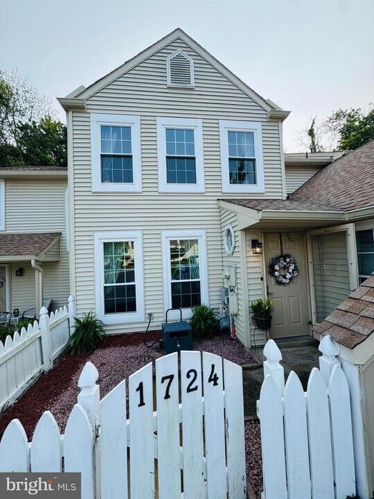 1724 Balas Cir in Southampton, PA - Building Photo