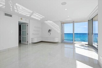 1180 S Ocean Blvd in Boca Raton, FL - Foto de edificio - Building Photo