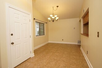 3904 Summerwood Ct in Niceville, FL - Building Photo - Building Photo