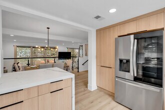 2 Encore Ct, Unit 248 in Newport Beach, CA - Building Photo - Building Photo
