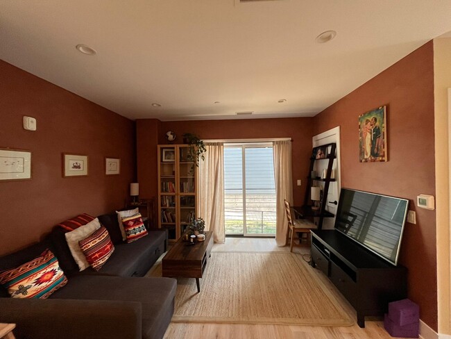 property at 1016 17th Pl NE