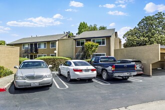 325 Standiford Ave in Modesto, CA - Building Photo - Building Photo