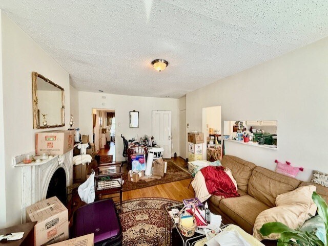 11 Concord Sq, Unit 3 in Boston, MA - Building Photo - Building Photo