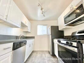 1808 N Harvard Blvd, Unit 19 in Los Angeles, CA - Building Photo