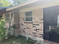 4440 Ken Knight Dr N