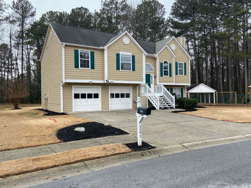 3401 Lochness Ln in Powder Springs, GA - Building Photo