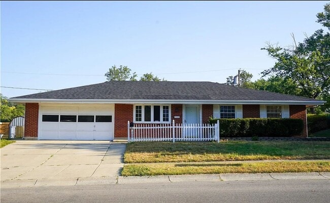 property at 700 N Gebhart Church Rd