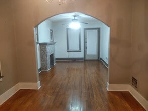 5832 Heege Rd in Affton, MO - Building Photo - Building Photo