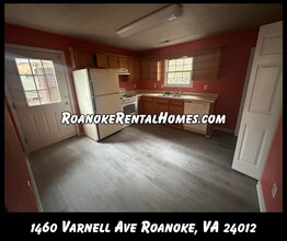 1460-1462 Varnell Ave NE in Roanoke, VA - Building Photo - Building Photo