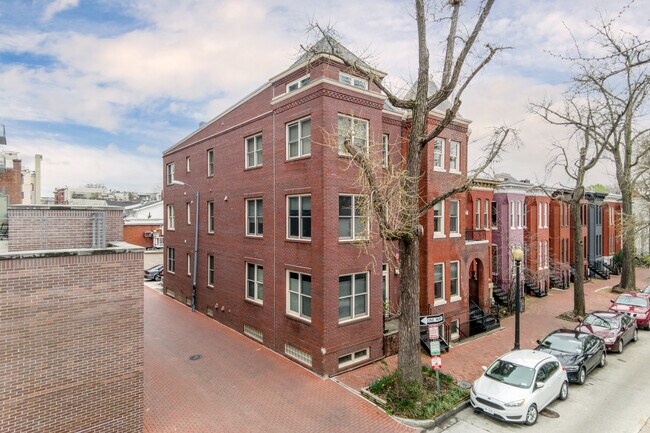 1402-1404 Swann St NW in Washington, DC - Building Photo - Building Photo