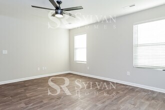 11 Toplanders Terrace in Gibsonville, NC - Building Photo - Building Photo