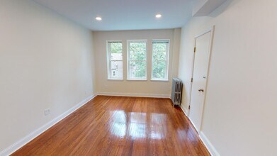 123 Sutherland Rd in Boston, MA - Foto de edificio - Building Photo