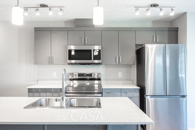 922-172 172 St SW in Edmonton, AB - Building Photo - Building Photo