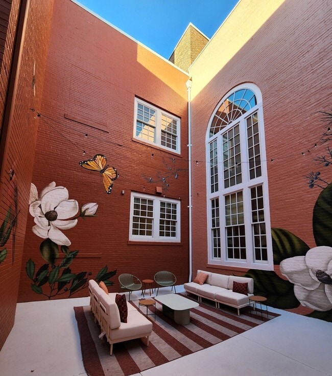 The Flora in Bedford, VA - Foto de edificio - Building Photo