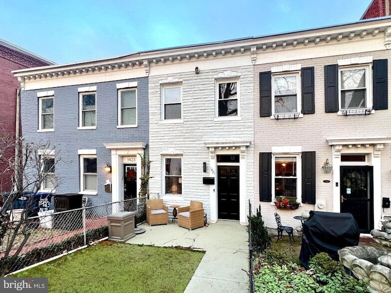 1421 New Jersey Ave NW in Washington, DC - Building Photo
