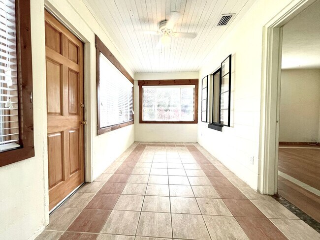1100 Aragon Ave in Winter Park, FL - Building Photo - Building Photo