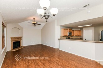 9124 Friendswood Dr in Fort Worth, TX - Foto de edificio - Building Photo