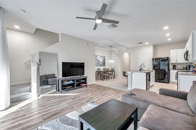 3828 Vignoble Ln in Brandon, FL - Building Photo - Building Photo