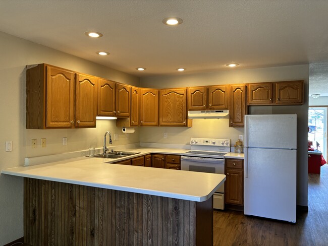 2109 Hummingbird Dr in Dubuque, IA - Building Photo - Building Photo