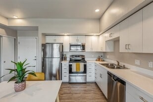 Parq Crossing Apartments in Sparks, NV - Building Photo