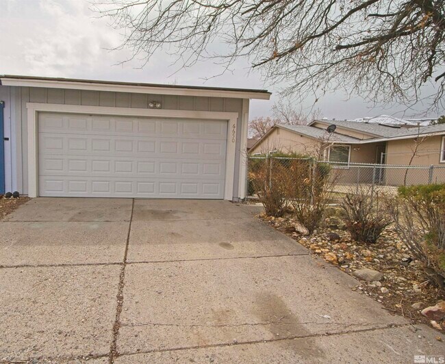 6650 Lotus St in Reno, NV - Building Photo - Building Photo