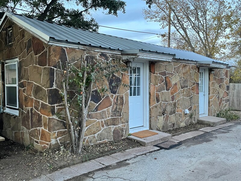 1201 E Wise St in Bowie, TX - Building Photo