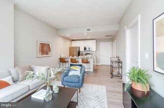 137 N 23rd St-Unit -105 in Philadelphia, PA - Building Photo - Building Photo