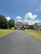 476 Brandon Dr in Bluefield, VA - Foto de edificio - Building Photo