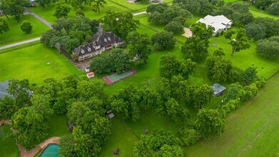3665 Maranatha Dr in Sugar Land, TX - Building Photo - Building Photo