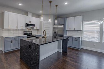 2809 Gooch St in Dallas, TX - Building Photo - Building Photo