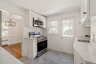 27 Payne Rd in Newton, MA - Building Photo - Building Photo