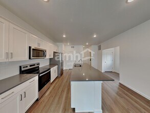 23583 E 3rd Pl in Aurora, CO - Foto de edificio - Building Photo