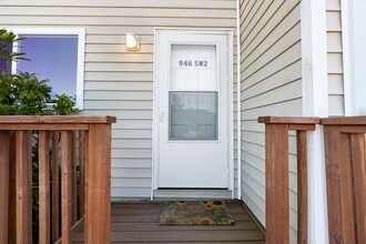 946 Ocean Shores Blvd SW in Ocean Shores, WA - Building Photo - Building Photo
