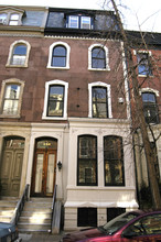 2218 Delancey Pl in Philadelphia, PA - Building Photo - Building Photo