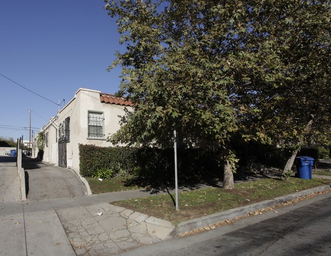 Melrose Bungalows in Los Angeles, CA - Building Photo - Building Photo