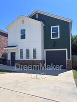 921 Riva Pkwy in Norman, OK - Building Photo