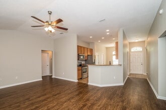 303 Sanwick Dr in Jacksonville, FL - Building Photo - Building Photo