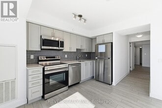 1480 Bayly St in Pickering, ON - Building Photo - Building Photo