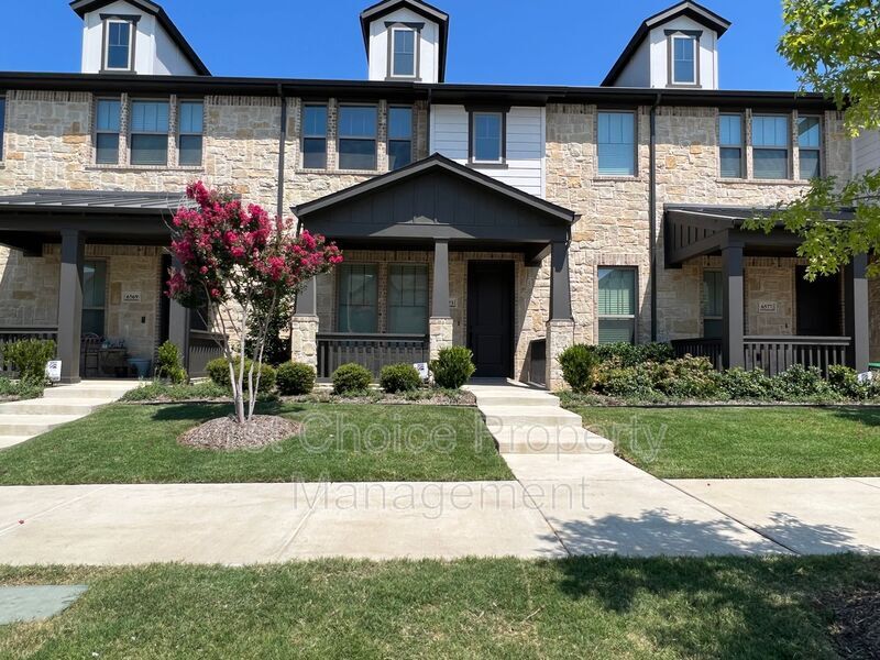 6573 Iron Horse Blvd in North Richland Hills, TX - Building Photo