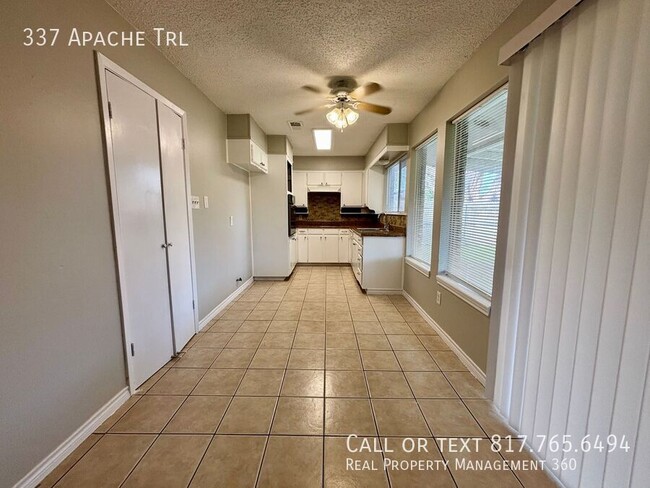 337 Apache Trail in Keller, TX - Building Photo - Building Photo